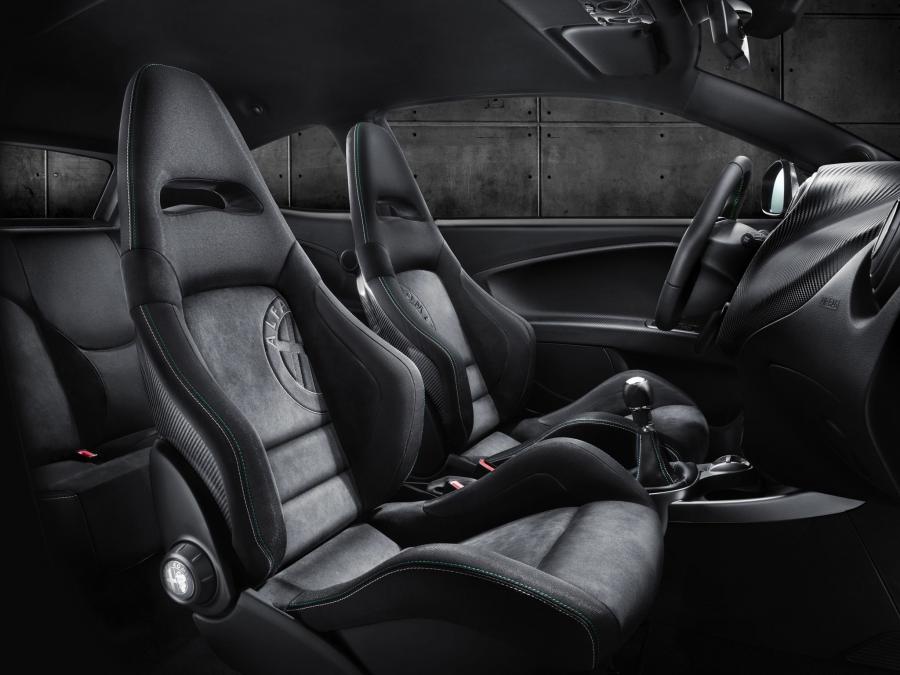 Интерьер Alfa Romeo MiTo Quadrifoglio Verde (955) 2011 года  (фото 6 из 15)